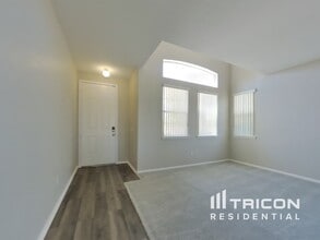 733 Pino Ave in Lancaster, CA - Building Photo - Building Photo