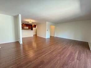2600 Windsor Mall in Park Ridge, IL - Building Photo - Building Photo