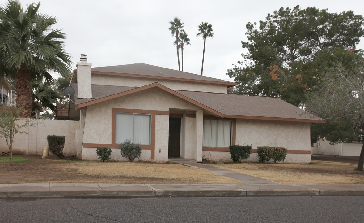 3315 W Loma Ln in Phoenix, AZ - Building Photo