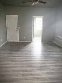 401 E Church St, Unit A photo'