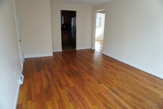 21 Oxford Cir in Belmont, MA - Building Photo - Building Photo