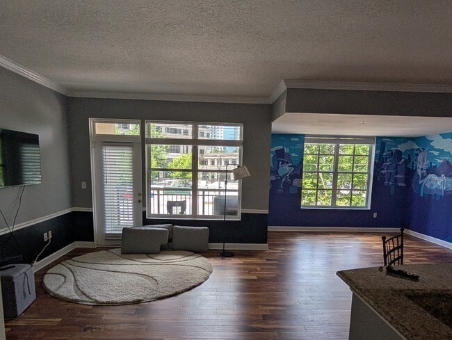 property at 1101 Juniper St NE