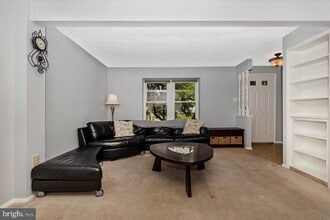 1780 Hillmeade Square in Frederick, MD - Building Photo - Building Photo