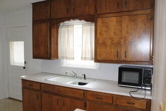 471 Elm Ave in Norman, OK - Building Photo - Building Photo