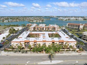 8911 Blind Pass Rd, Unit 308 in St Pete Beach, FL - Building Photo - Building Photo