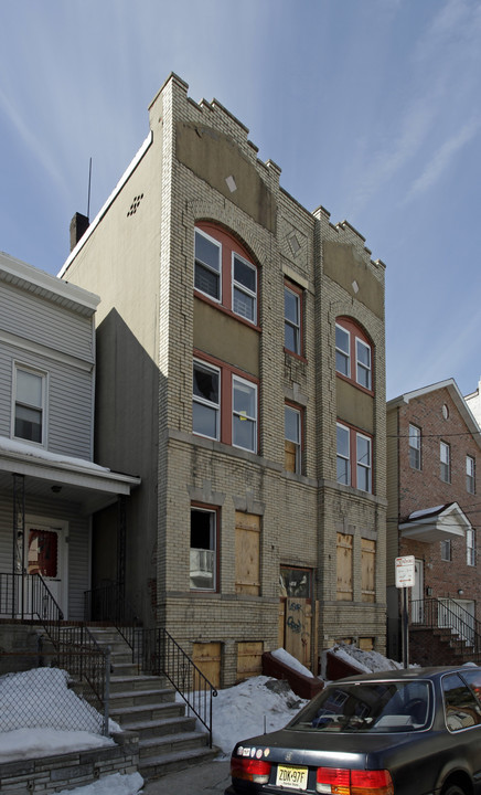 187 Myrtle Ave in Jersey City, NJ - Foto de edificio