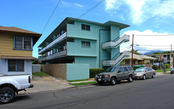 742 Olokele Ave in Honolulu, HI - Building Photo - Building Photo