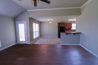 676 Paso Fino St-Unit -Paso Fino 676 in Waco, TX - Foto de edificio - Building Photo