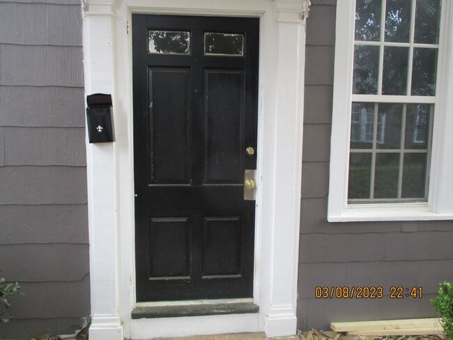 property at 1015 S McKinley St