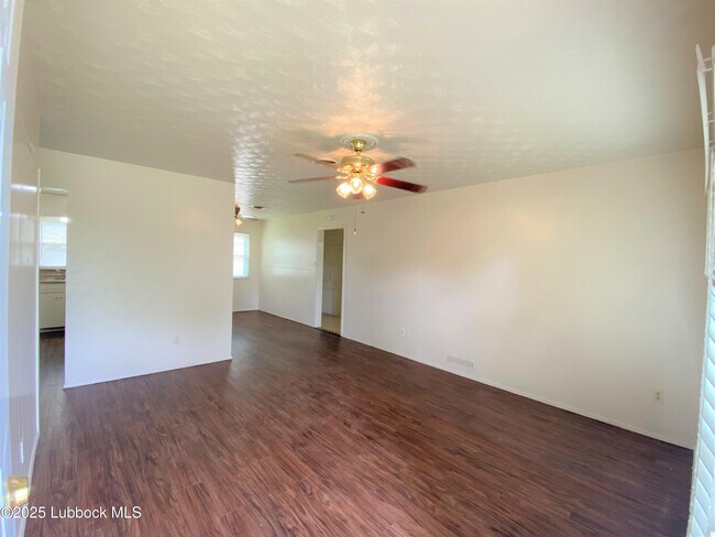 5207 39th St in Lubbock, TX - Building Photo - Building Photo