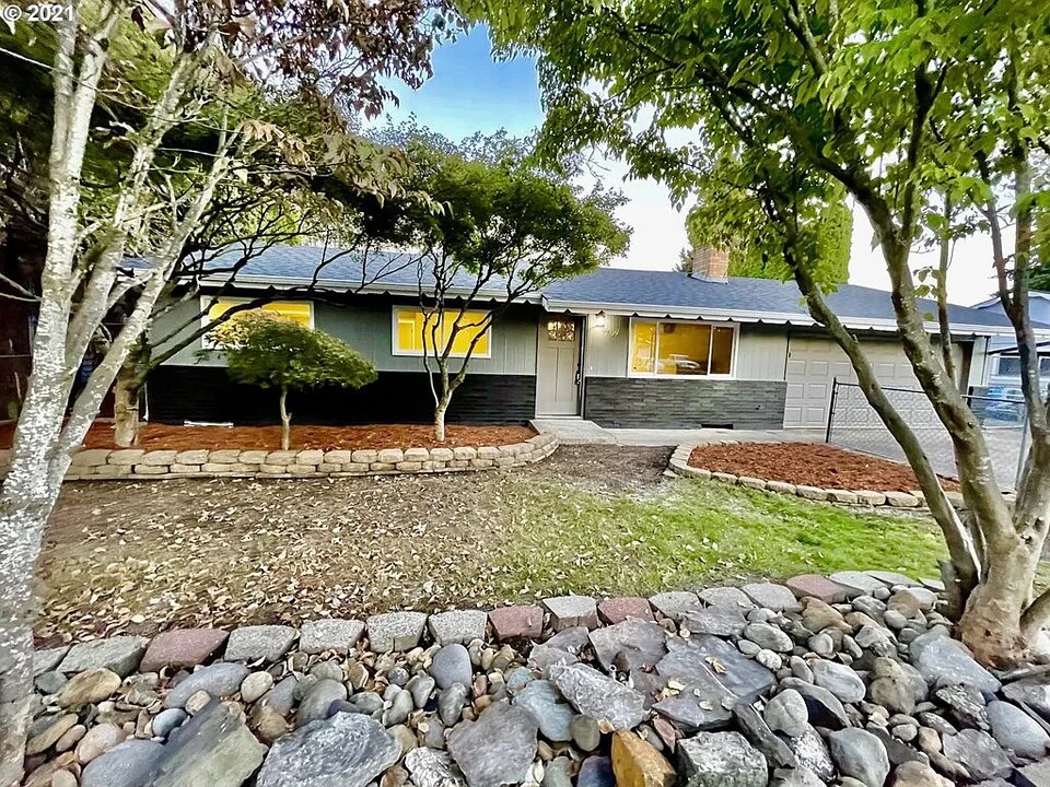 7709 NE 126th Ave in Vancouver, WA - Foto de edificio