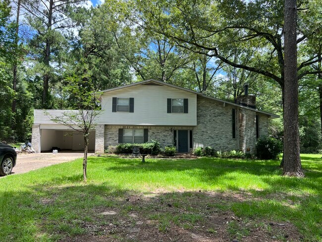 property at 7423 Flatwood Dr