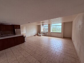 7520 Hornwood Dr, Unit 500 in Houston, TX - Building Photo - Building Photo