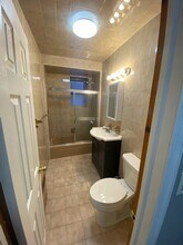 216 Avenue M in Brooklyn, NY - Foto de edificio - Building Photo