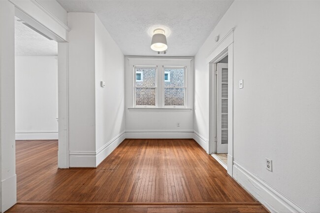 property at 324 W Alabama St