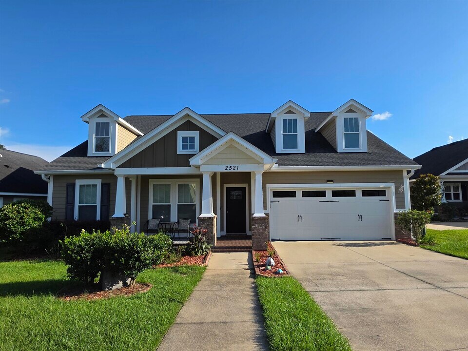 2521 Lantana Ln in Tallahassee, FL - Building Photo