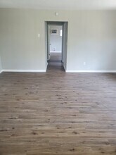916 E Lime St, Unit A in Lakeland, FL - Foto de edificio - Building Photo