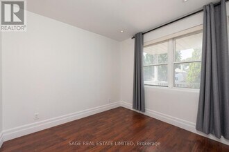 97 Holwood Ave in Toronto, ON - Building Photo - Building Photo