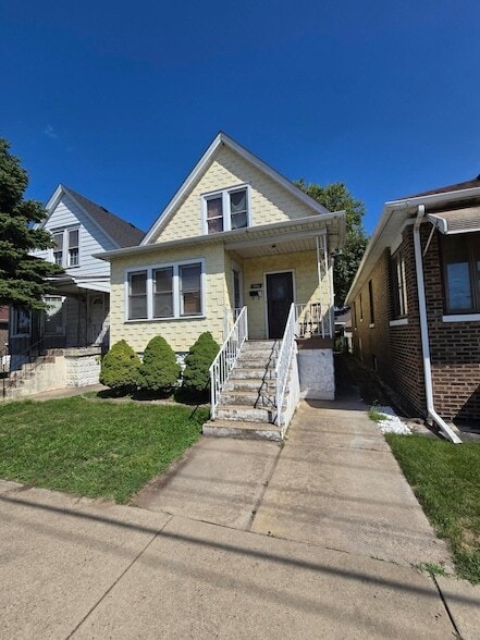 property at 3741 Parrish Ave