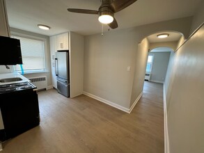 3301 Indian Queen Ln in Philadelphia, PA - Building Photo - Building Photo