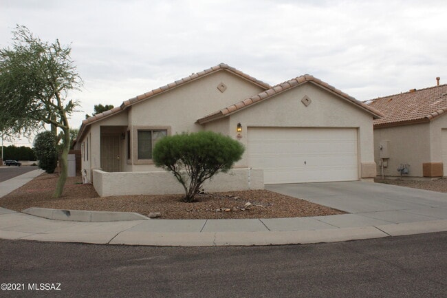 property at 2854 W Simplicity Dr