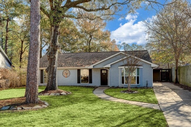 property at 7206 Bayou Woods Dr