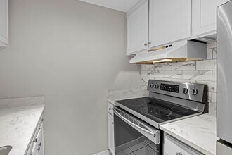 799 Dahlia St in Denver, CO - Foto de edificio - Building Photo