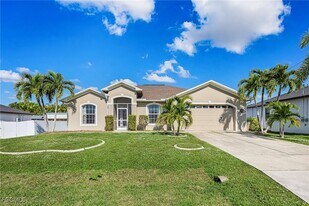 2649 SW 32nd St in Cape Coral, FL - Building Photo