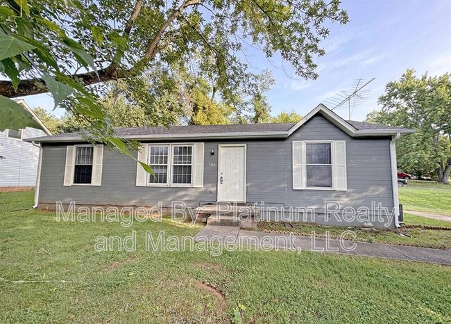 704 Ranch Hill Dr in Clarksville, TN - Building Photo - Building Photo