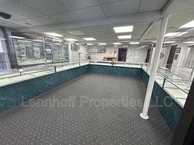 692 Middlesex St in Lowell, MA - Building Photo