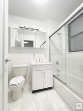 WEST 55 STREET, Unit 10G in New York, NY - Building Photo - Building Photo