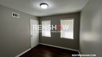 2560 Thackery Dr in Memphis, TN - Building Photo