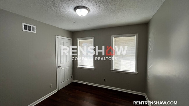 property at 2560 Thackery Dr