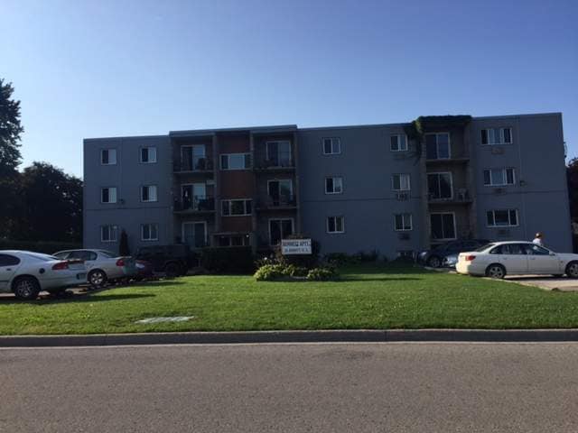 Bennett Apartments in Goderich, ON - Building Photo