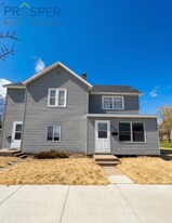 1010 S 1st Ave in Wausau, WI - Building Photo