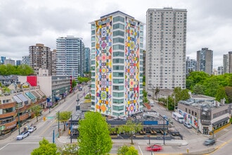 Muro in Vancouver, BC - Building Photo - Building Photo