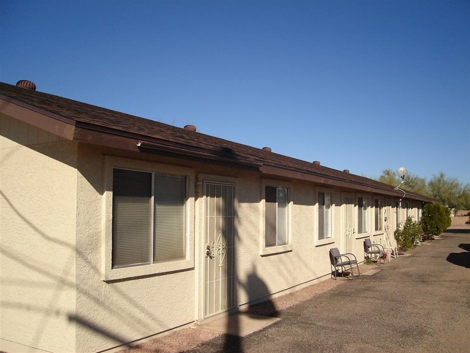 6425 E Avalon St in Mesa, AZ - Building Photo