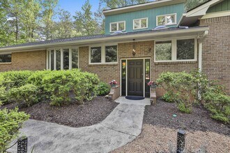 120 Tall Pine Dr in Fayetteville, GA - Building Photo - Building Photo