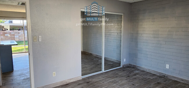 1726 E Ocotillo Rd in Phoenix, AZ - Building Photo - Building Photo