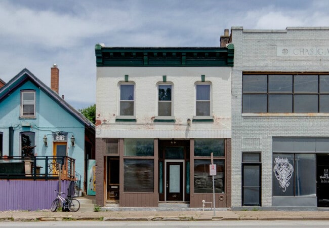 property at 612 W 3rd St