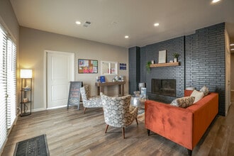 Autumn Ridge Apartments in Tulsa, OK - Foto de edificio - Interior Photo