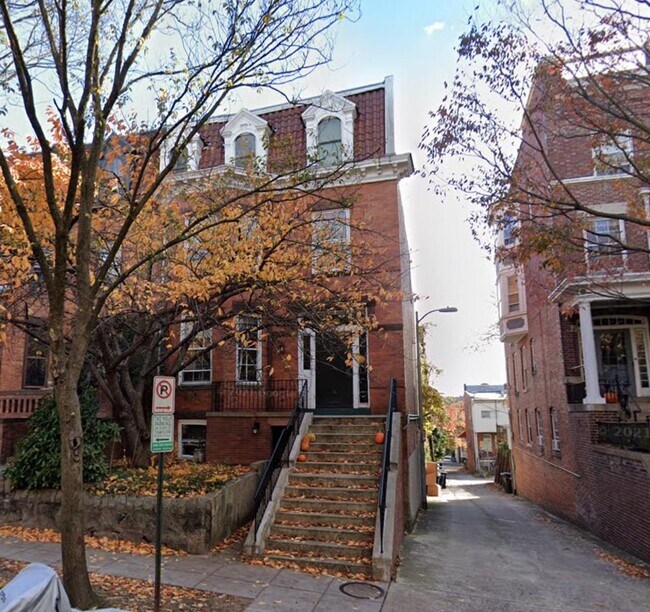 1806 Lamont St NW in Washington, DC - Building Photo - Building Photo