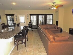 3202 Munoz Street in Laredo, TX - Building Photo - Building Photo