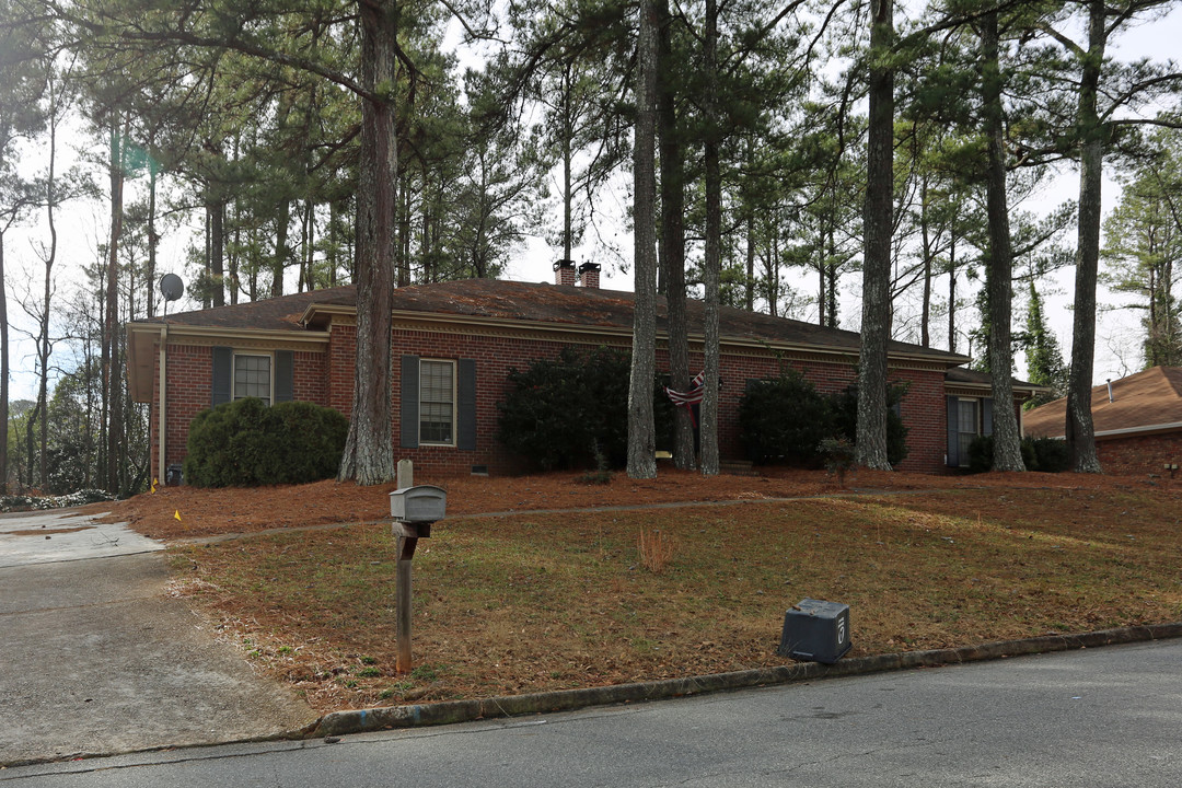 545-555 Grimes Pl in Roswell, GA - Building Photo