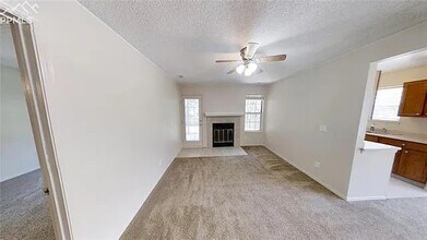 2119 Troy Ct, Unit 2119 in Colorado Springs, CO - Building Photo - Building Photo