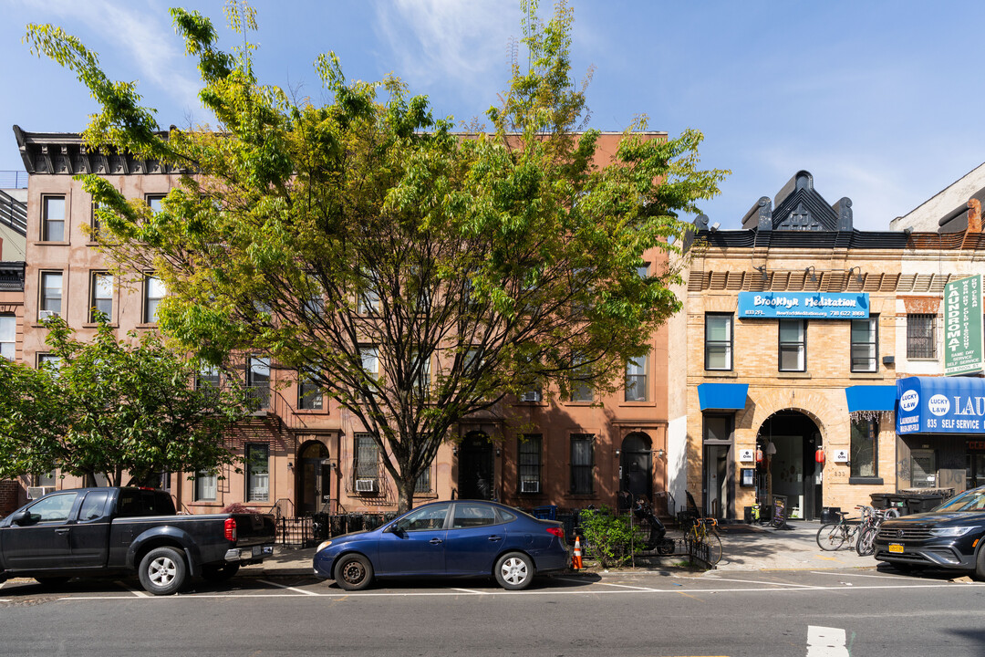 829 Union Street in Brooklyn, NY - Building Photo