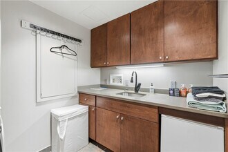 5 W Mountain St in Fayetteville, AR - Building Photo - Building Photo