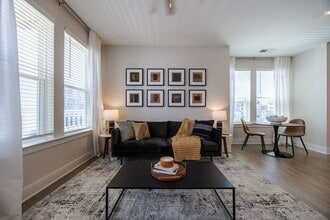 Madison Wakefield in Raleigh, NC - Building Photo - Building Photo