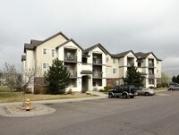 Building Photo - Allure Apartamentos in Denver, Colorado