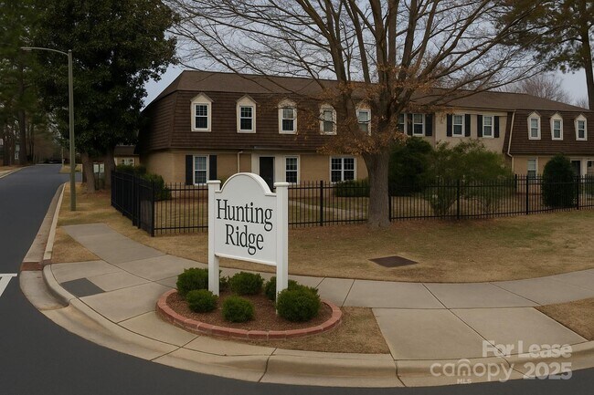 property at 5821 Hunting Ridge Ln